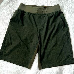 Lululemon Shorts Men’s Pace Breaker 9" Unlined Army dark green Size Small